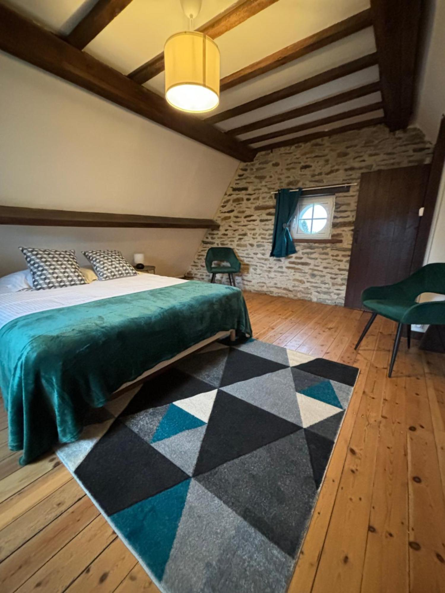 Gite De La Petite Tour Pontorson Eksteriør bilde